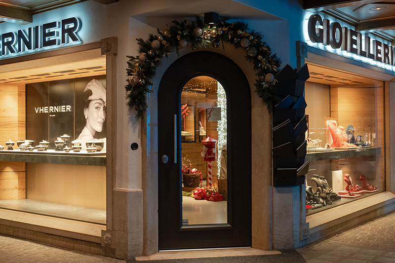 STEDILE GIULIANO & C. SRL | Gioielleria Stedile | Orologi e gioielli di lusso a Madonna di Campiglio - Trento - Trentino
