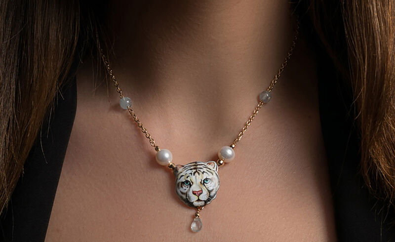 Gabriella Rivalta | Il gioiello diventa tela