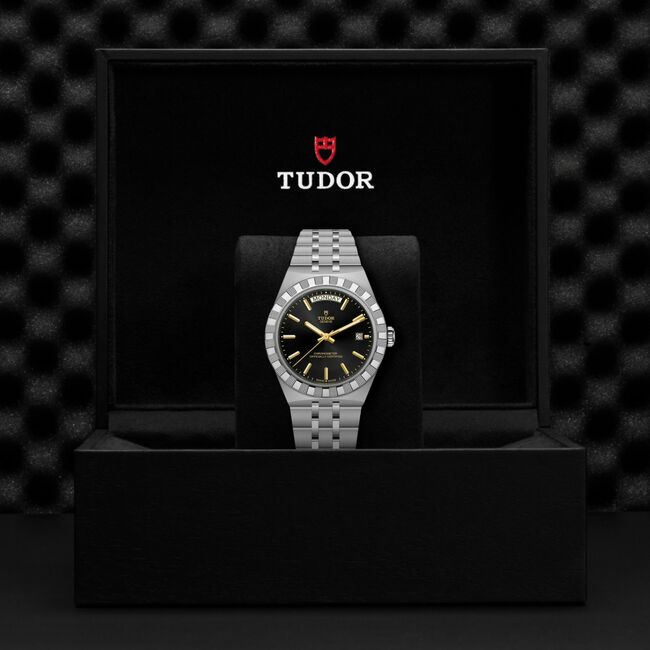TUDOR ROYAL